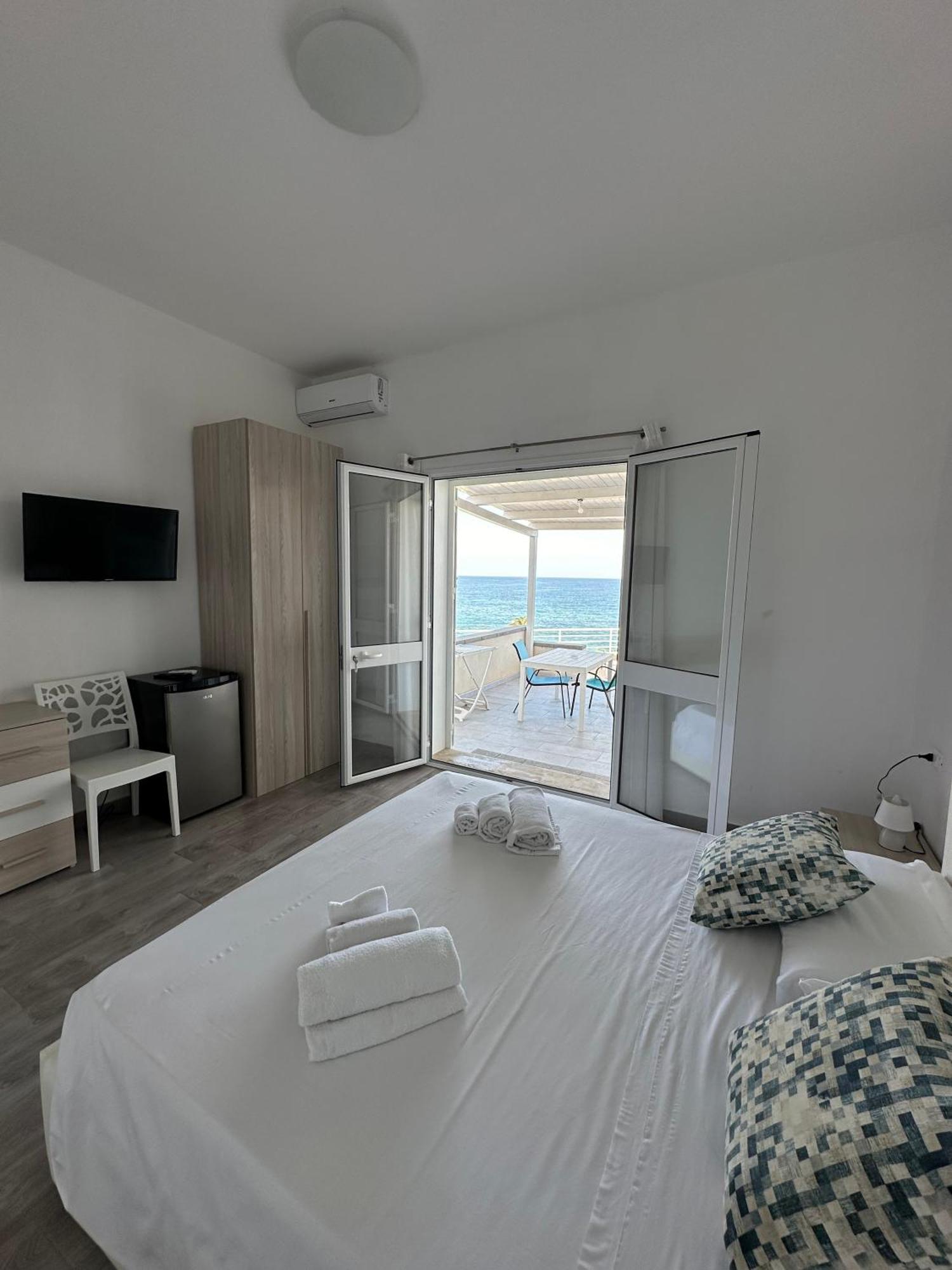 Lido di Noto Il Faraglione酒店 外观 照片